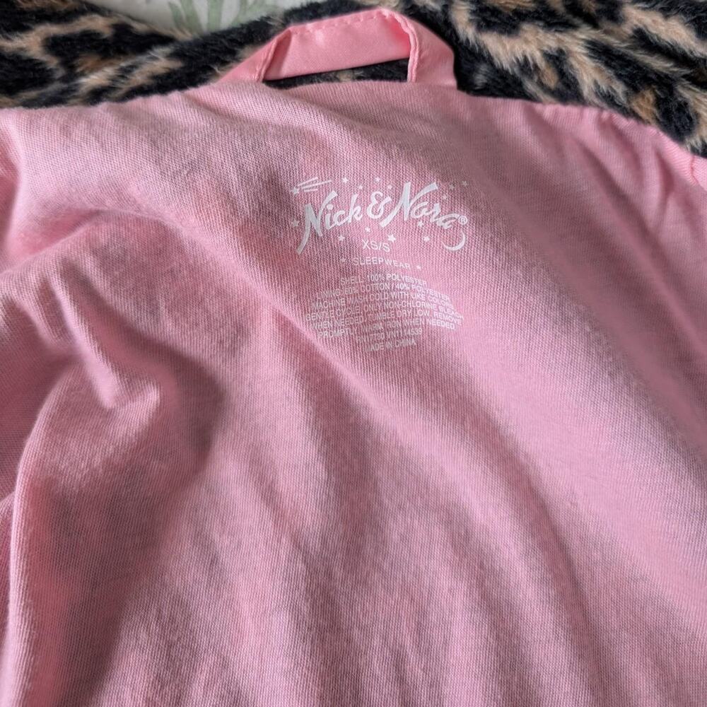 Nick & Nora Leopard Print Robe with Pink trim - Picture 5 of 5